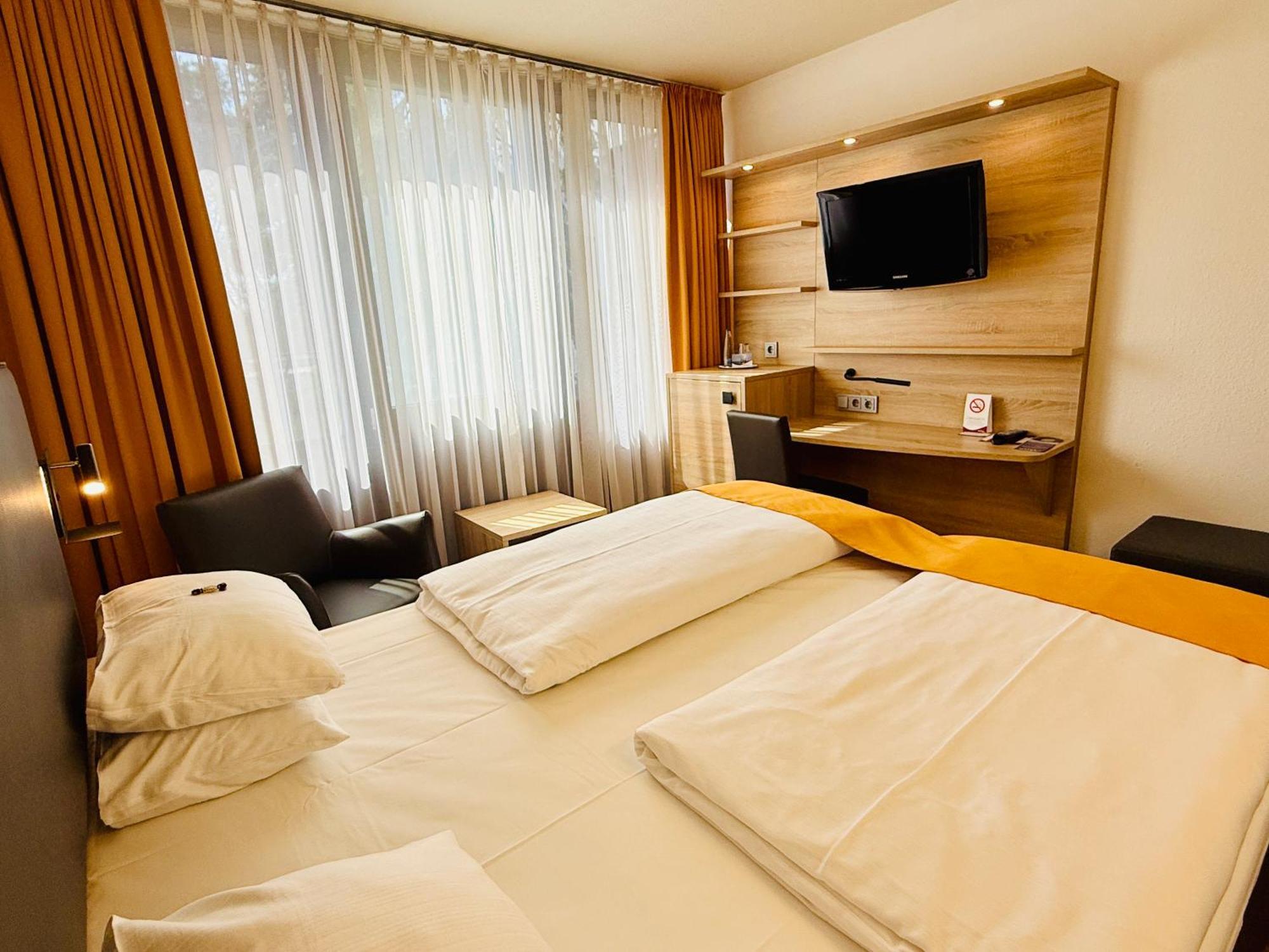 Arvena Messe Hotel Nuremberg Exterior photo